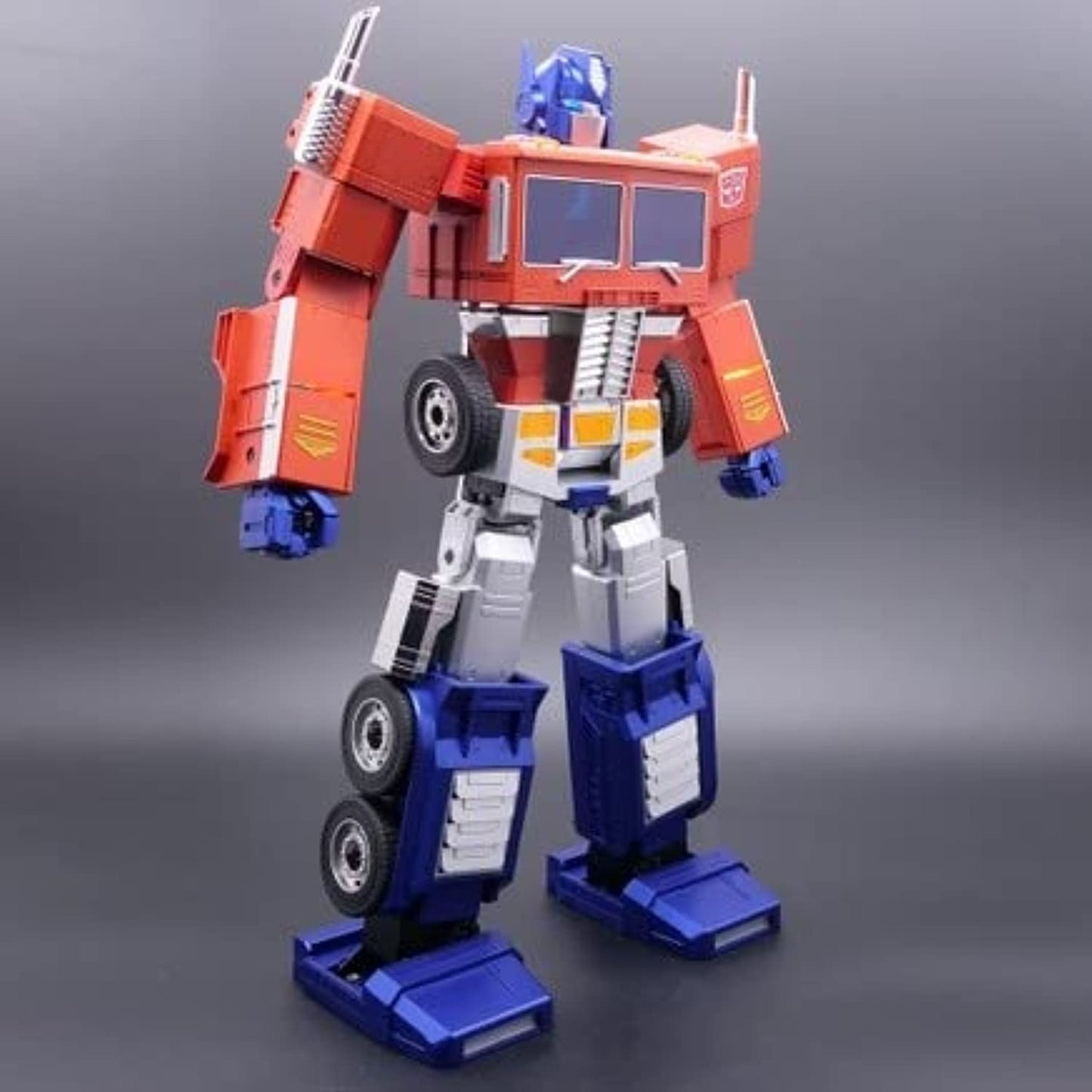 Robosen/Hasbro Optimus Prime Interactive Auto-Converting Robot